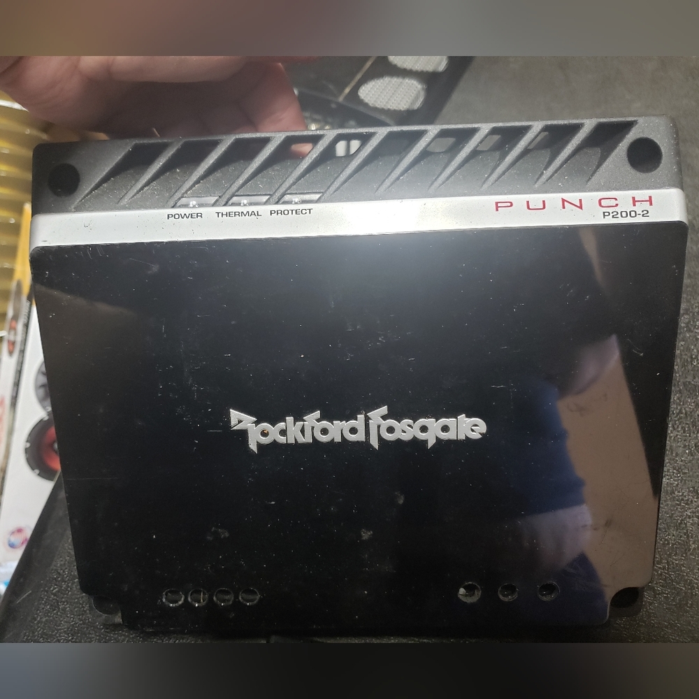 Rockford fosgate punch p200-2 amp